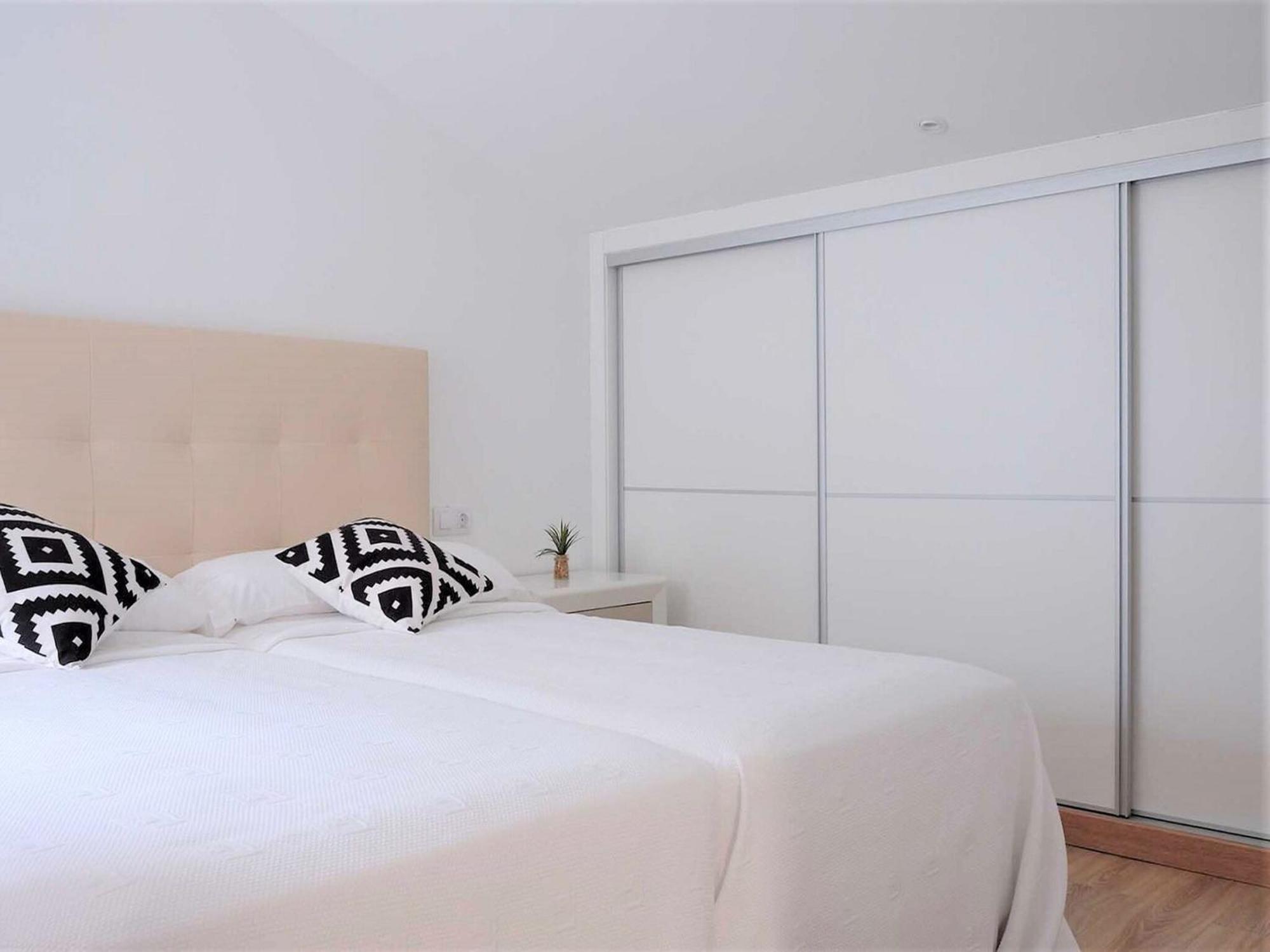 Charming Apartment In Ourense Overlooking The City Bagian luar foto