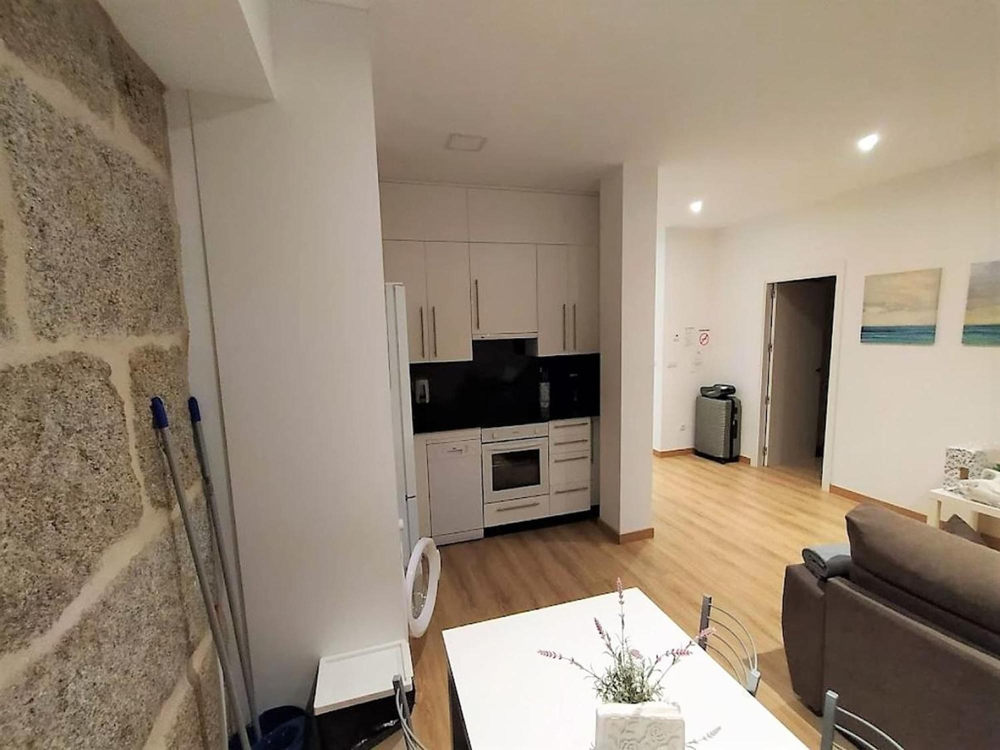 Charming Apartment In Ourense Overlooking The City Bagian luar foto