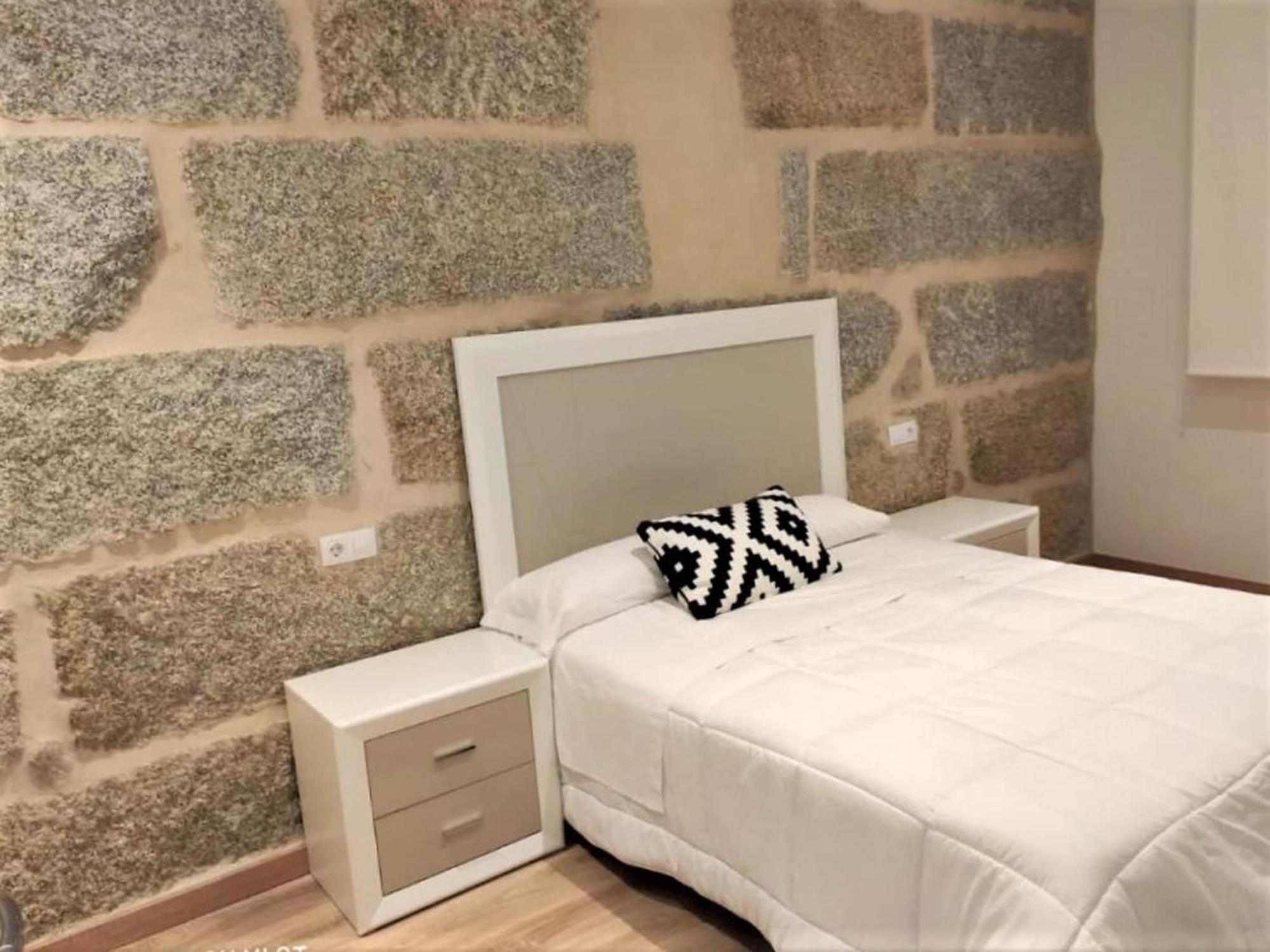 Charming Apartment In Ourense Overlooking The City Bagian luar foto