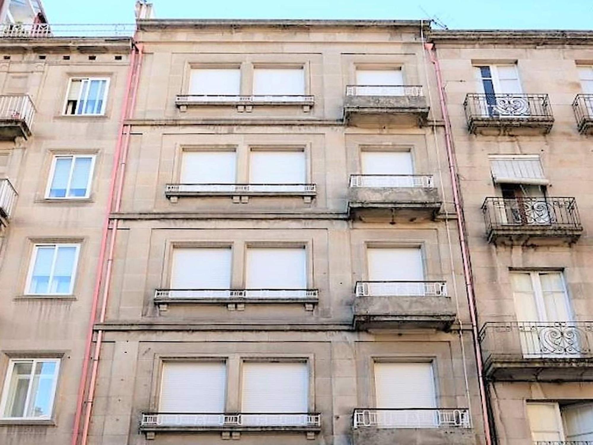 Charming Apartment In Ourense Overlooking The City Bagian luar foto